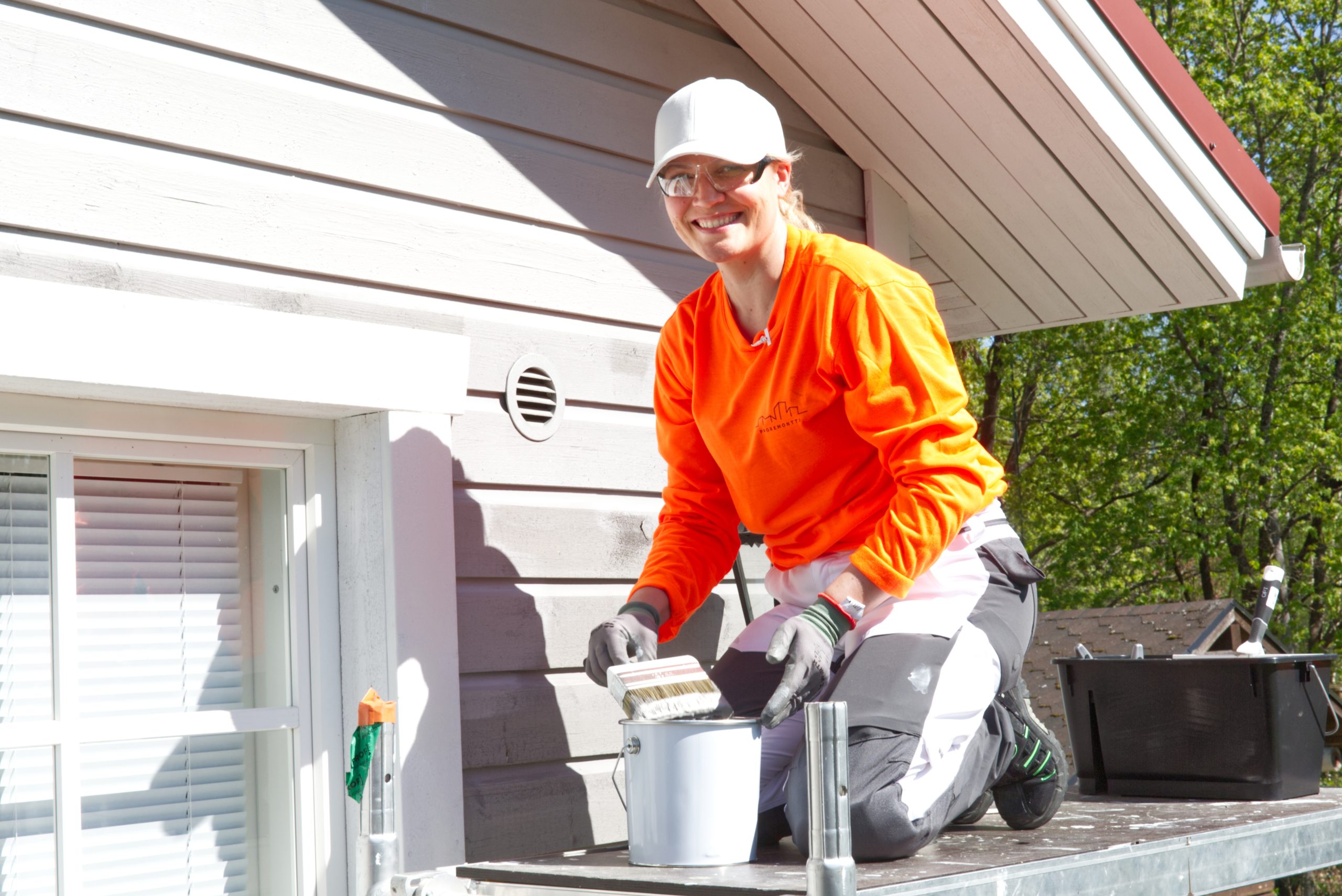 Pientalon ulkomaalaus